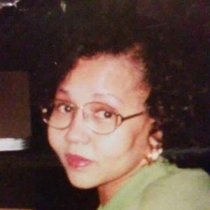 Meet your Posher, Cleora